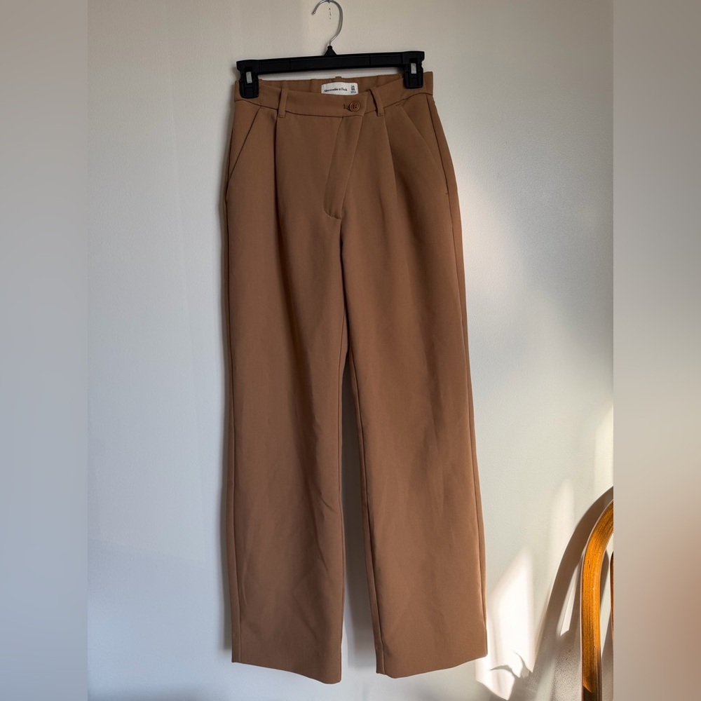 Abercrombie & Fitch Brown Tailored Trousers Size 24 00s High Rise Straight Leg